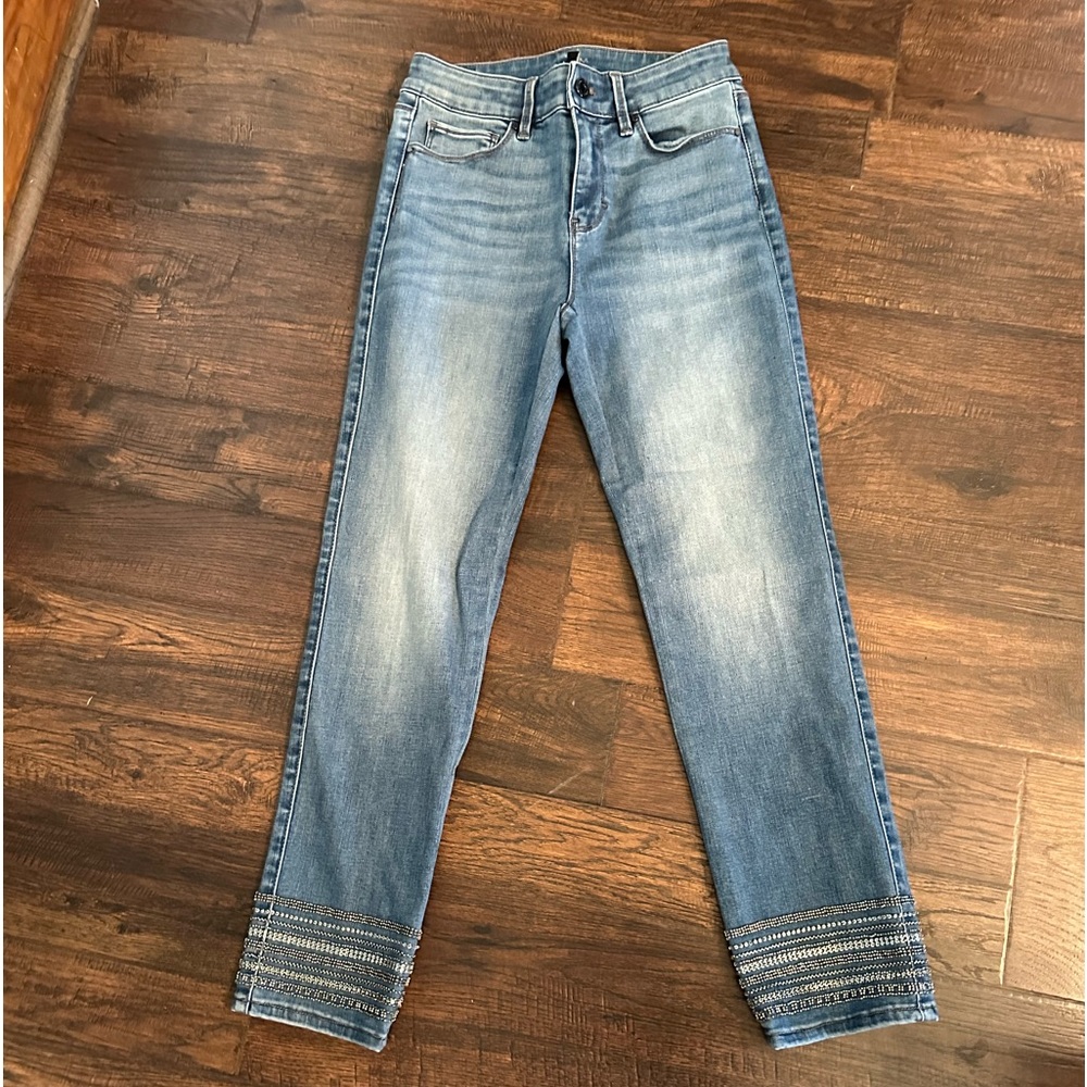 White House black market skin crop